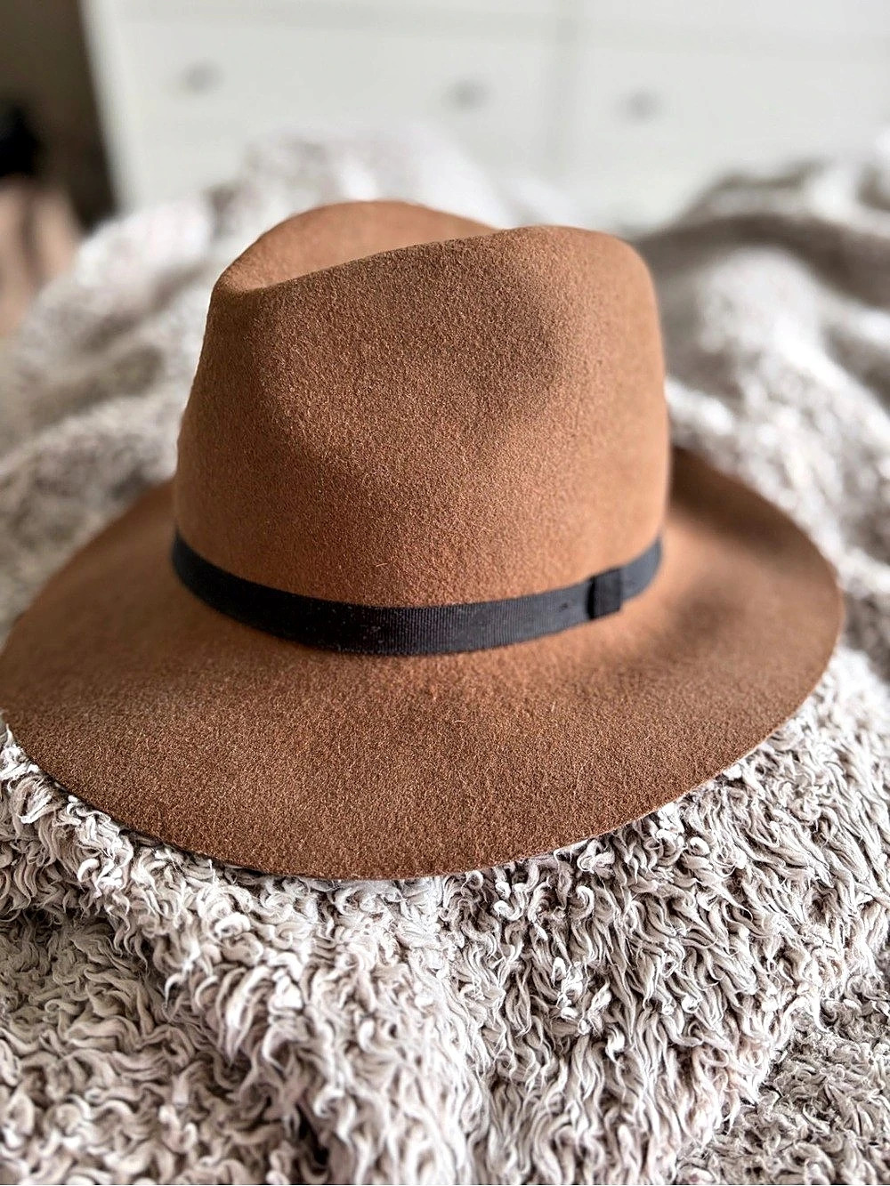 Wilfred Felt-Style Wide Brim Hat in Brown S/M